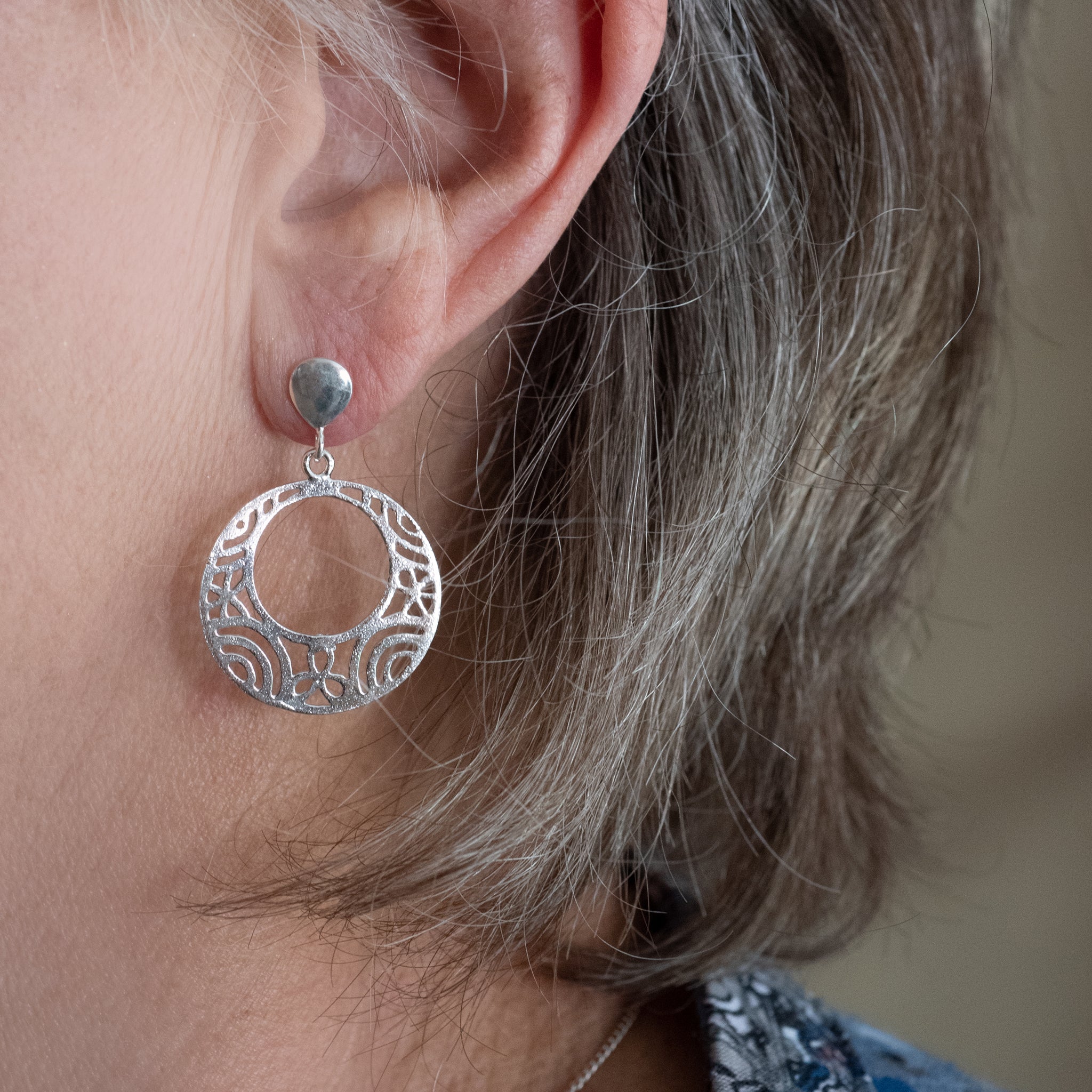 JEL018 - Sterling Silver Patterned Round Stud Earrings