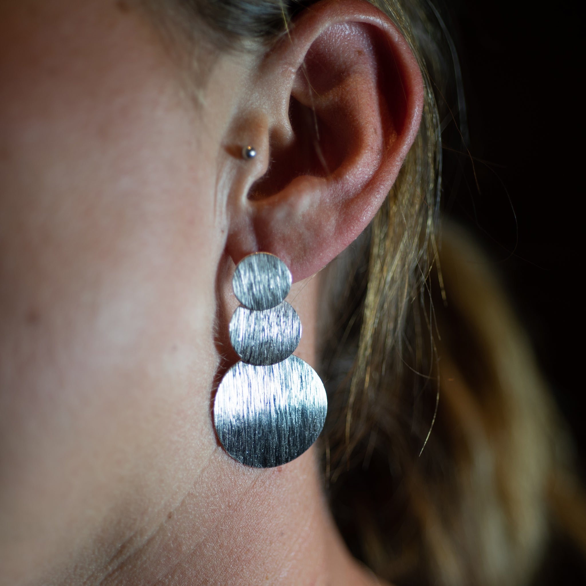 JEL025 - Sterling Silver Brushed 3 Disc Stud Earrings
