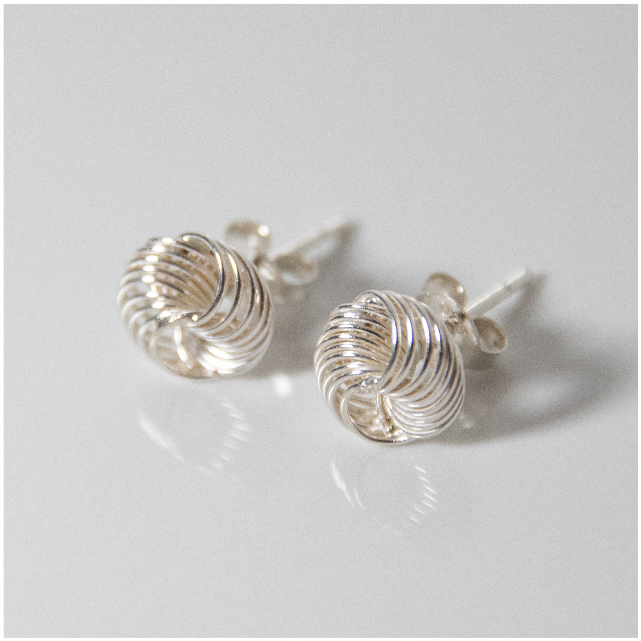 ES023 - Sterling Silver Wire Stud Earrings