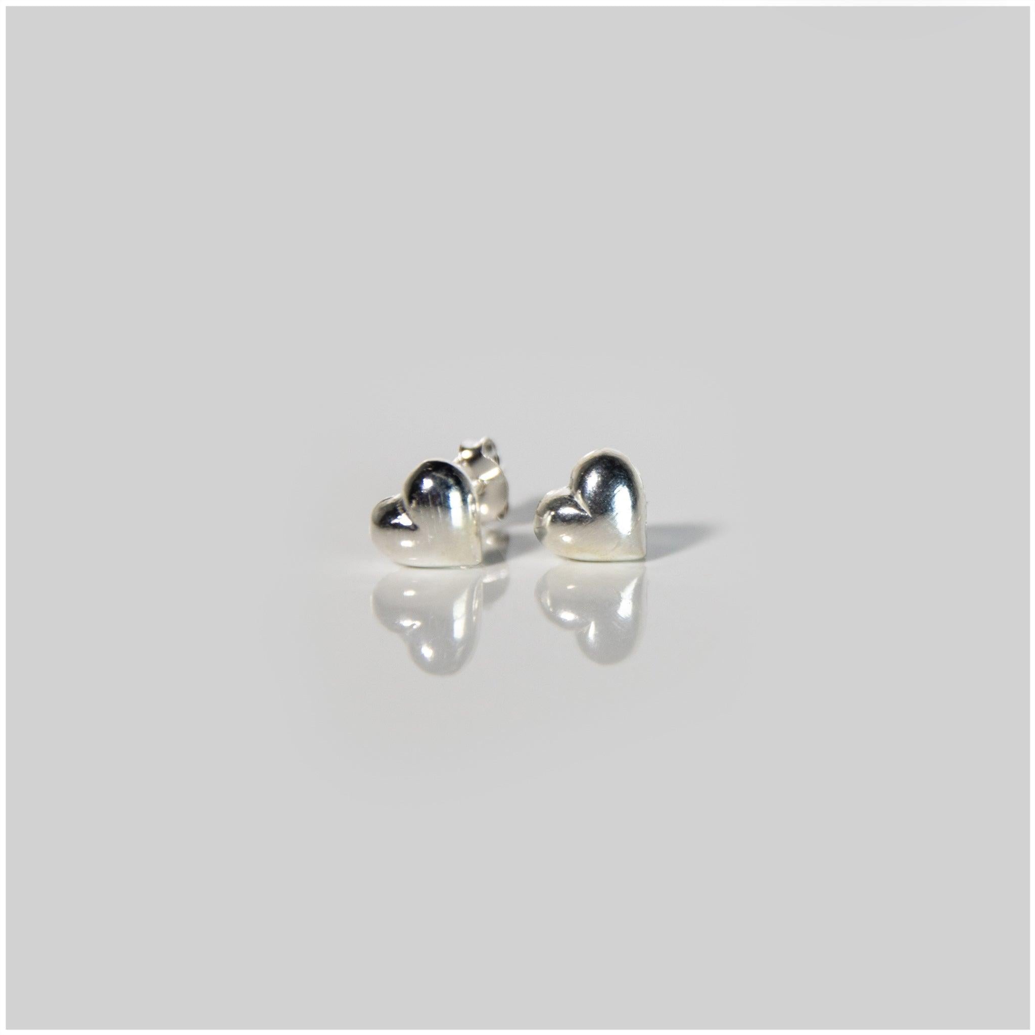 EK011 - Sterling Silver Heart Earrings