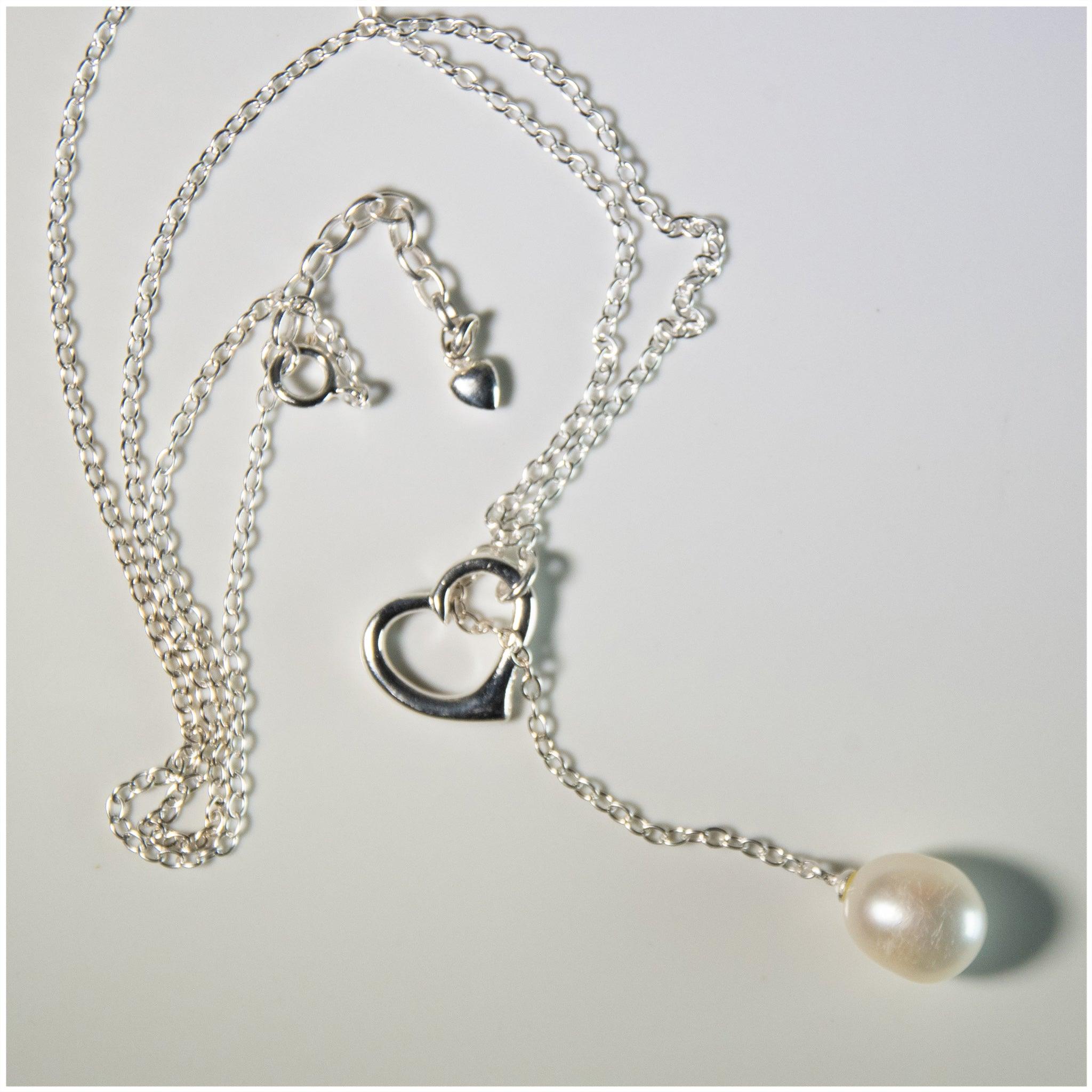 CP019 - Heart Necklace with Freshwater Pearl