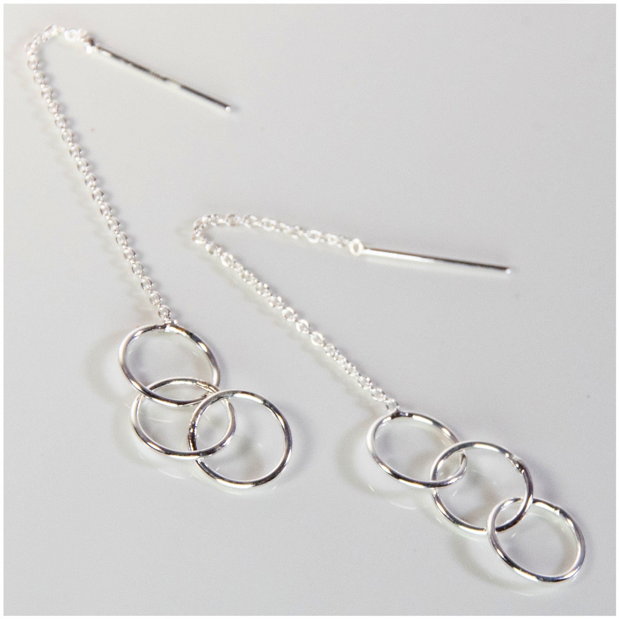 EL096 - Sterling Silver Circle Threader Earrings