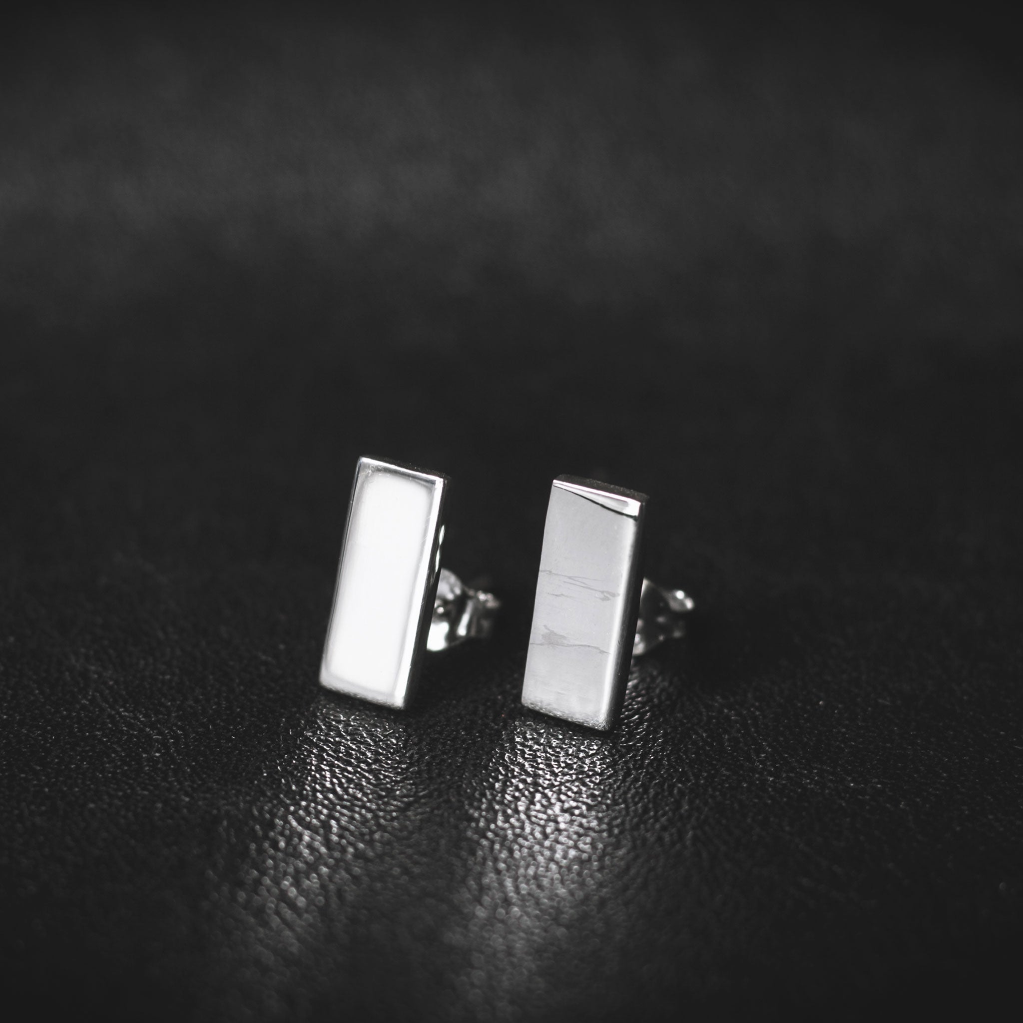 ES018 - Sterling Silver Bar Earrings