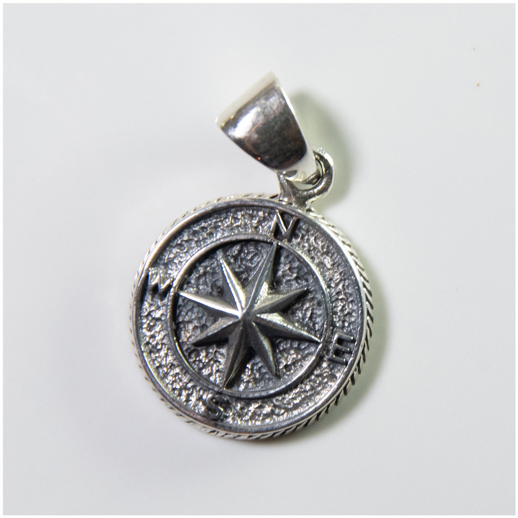 PR004C - Sterling Silver Compass Pendant & Chain